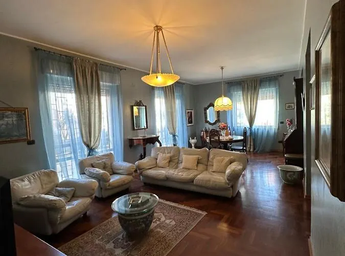 Mamma Mary Apartment